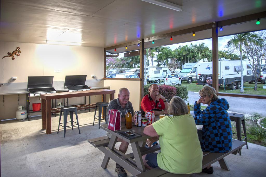 The Park Hotel Mackay Exterior photo