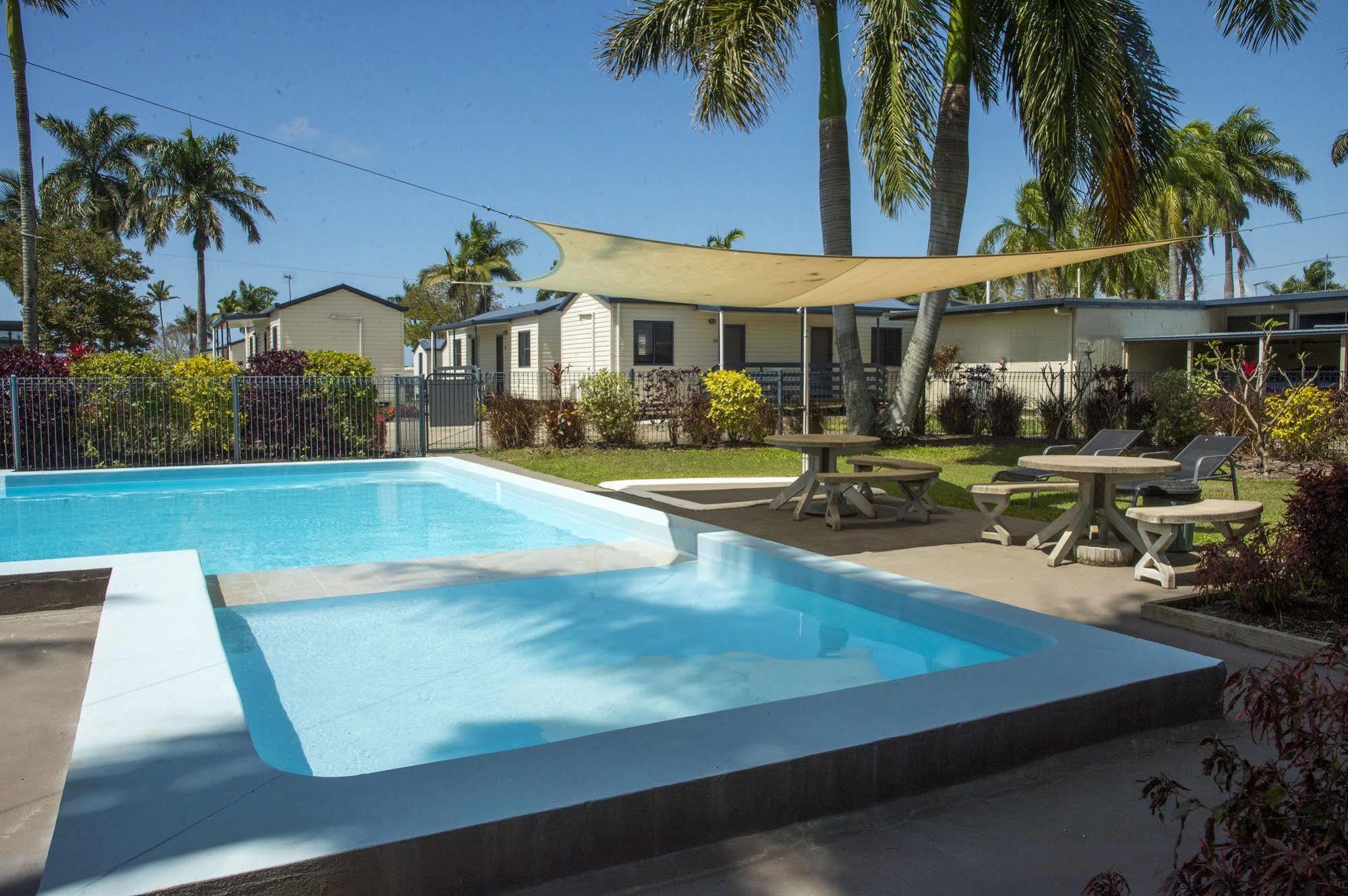 The Park Hotel Mackay Exterior photo